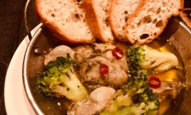 牡蠣のアヒージョ